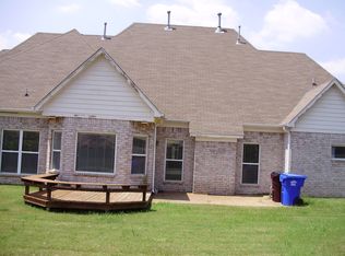 1294 Macon Hall Rd, Cordova, TN 38018