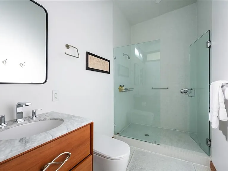 515 Claire Dr — Photo 46