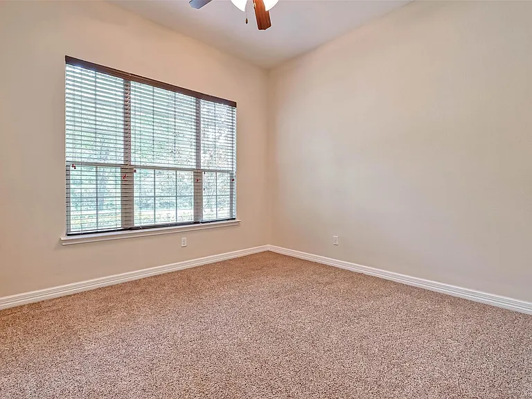 150 W Heritage Mill Cir — Photo 19
