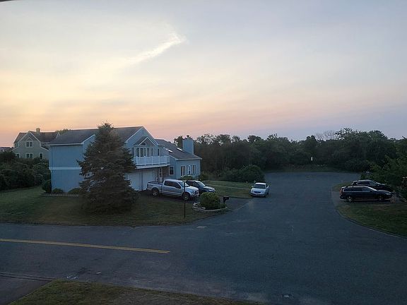 5th image of 55 White Swan Dr