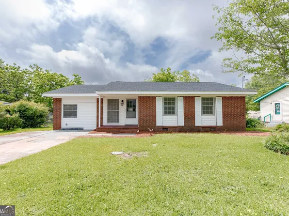 312 Spruce St, Fort Valley, GA 31030