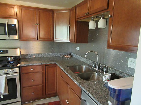 5th image of 1423 Ellisville Ln #1423
