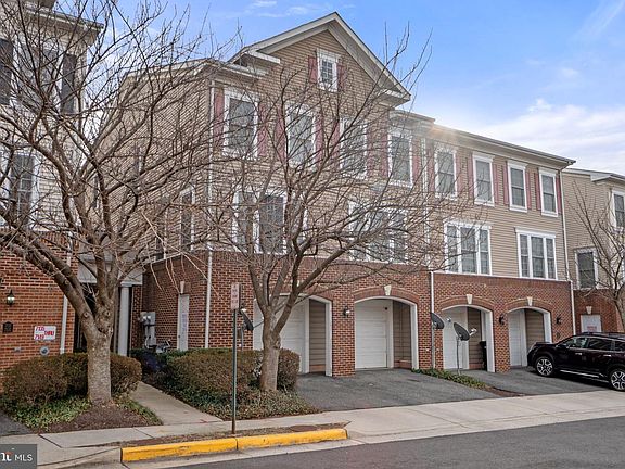 3rd image of 7141 Mason Grove Ct #18