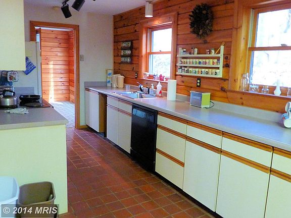 4th image of 152 Deer Pass Ln