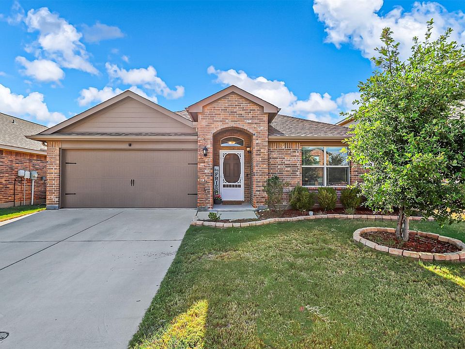 1st image of 1120 Autumnwood Dr