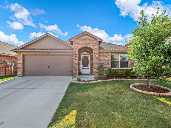 1120 Autumnwood Dr, Azle, TX 76020