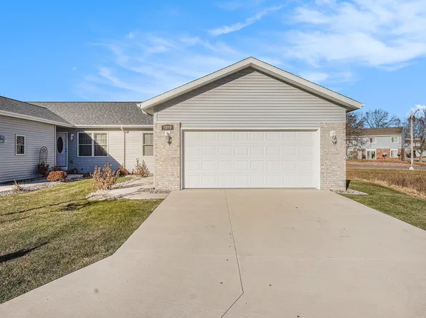 1218 Silver Ridge Ct, Greenville, MI 48838