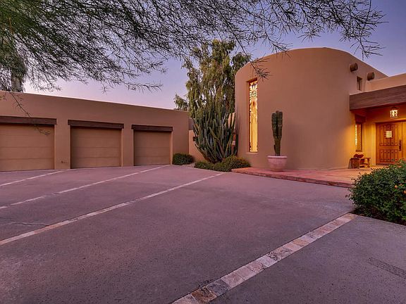 5th image of 8641 S Willow Dr