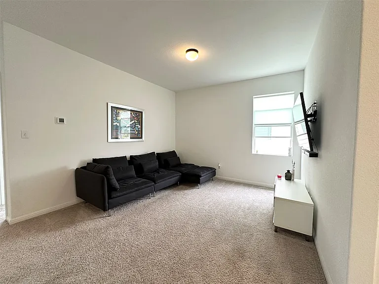 2009 Winston Way — Photo 11