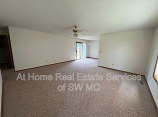 4134 S Weller Ave, Springfield, MO 65804