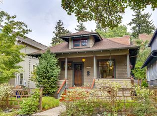 3739 SE Washington St, Portland, OR 97214