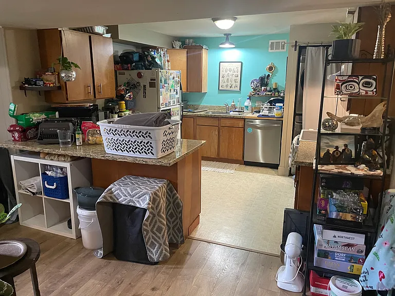 3222 W Government Way — Photo 5