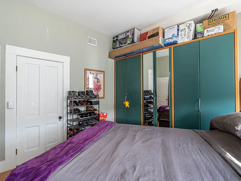 1371 N High St — Photo 12