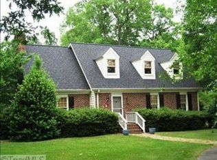 986 State Highway 150 W, Summerfield, NC 27358