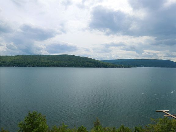 5th image of 167 Cliffside Dr