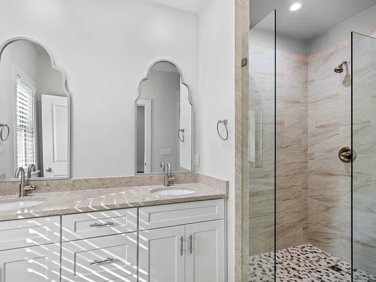 16 Justin Ct — Photo 16