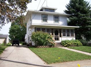 1307 S Delaware Ave, Mason City, IA 50401