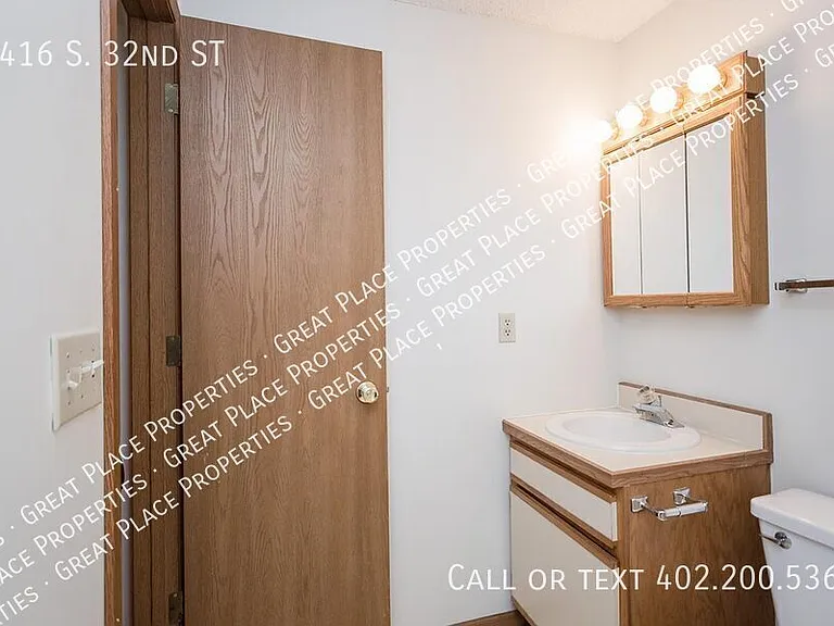 5416 S 32nd St — Photo 34