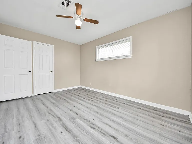 17111 River Rd #C — Photo 11