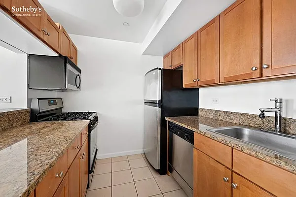 Rented by Sotheby's International Realty | media 21