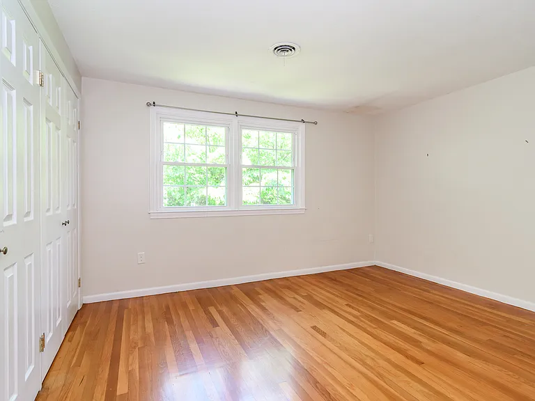 220 Kent St #220 — Photo 15