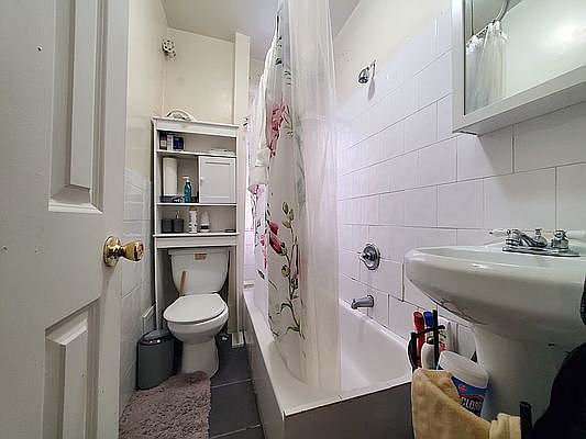 5th image of 529 W 158th St APT 3A