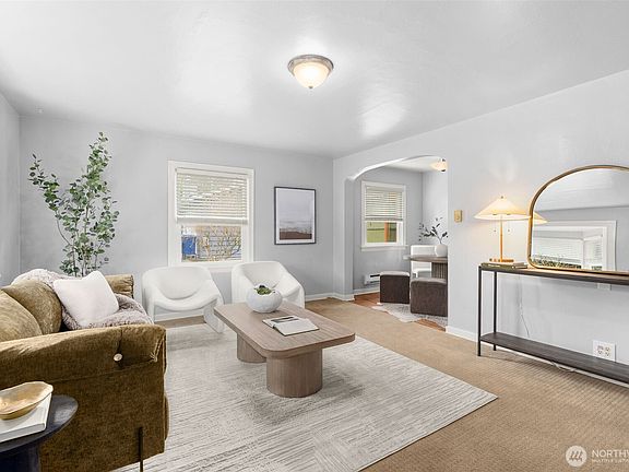 4th image of 1912 Elliott Avenue NW