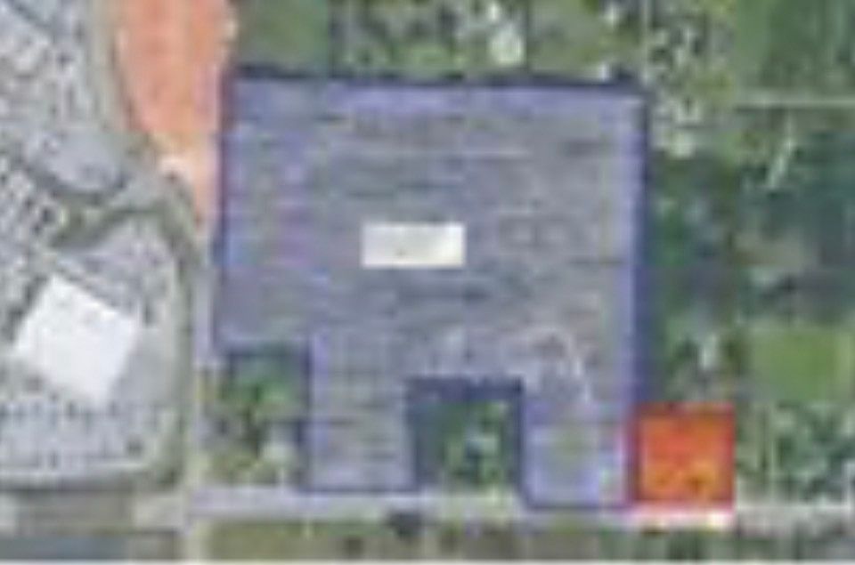 2nd image of 2901 W Perry Rd