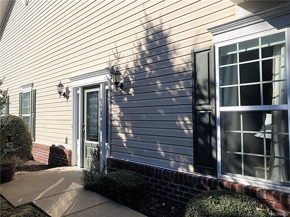 3rd image of 9500 Airdrie Ln