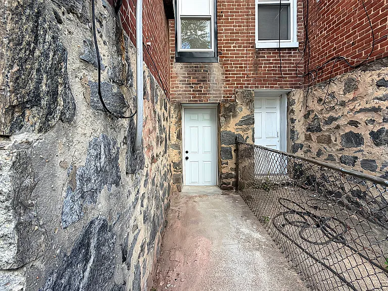 2915 Kirk Ave — Photo 23