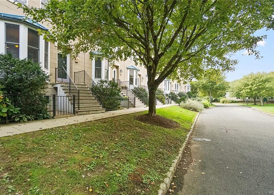 1st image of 107 Gair St