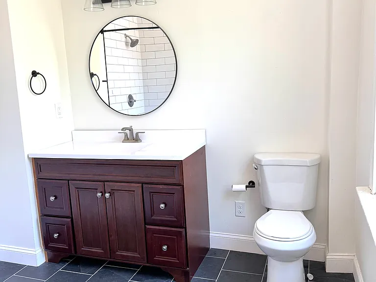 436 W 6th St #3 — Photo 7