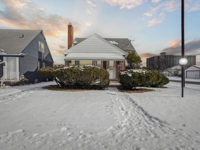 19300 Winthrop St, Detroit, MI, 48235