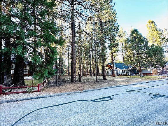 2nd image of 447 Belmont Dr