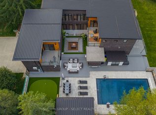 9385 Elviage Dr, London, ON N6K4R8