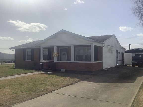 2nd image of 684 Danberry St