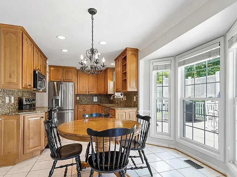 39 Thornberry Ln — Photo 4