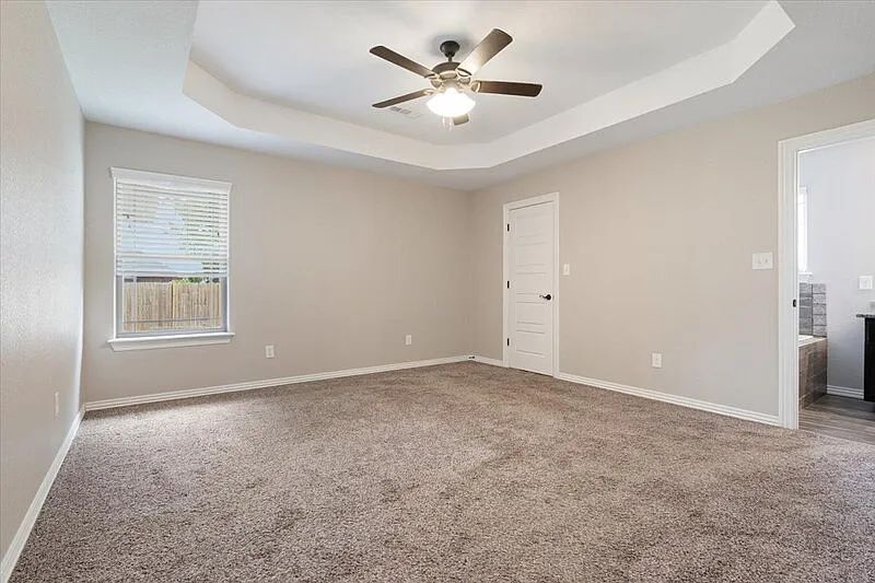 4 bed, 2.0 bath, 1717 sqft, $2,200 — Photo 1