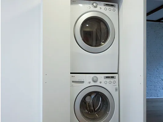 Rented by Corcoran | media 27