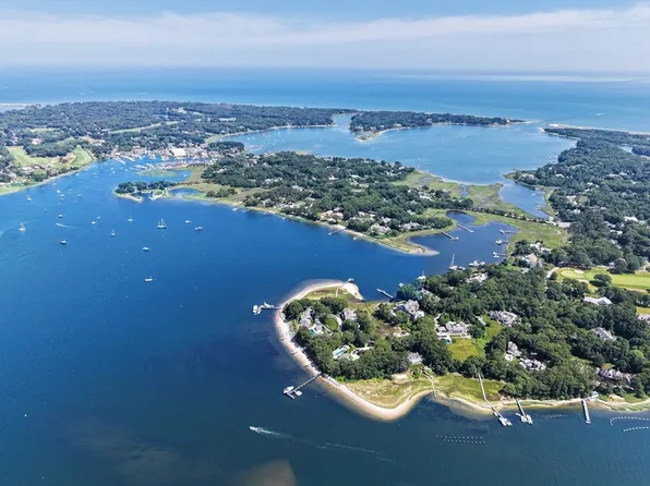 71 Sand Poin, Barnstable, MA 02630