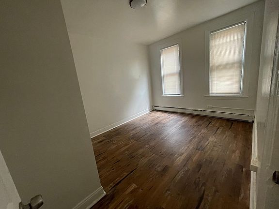 3rd image of 826 Faile St #1A