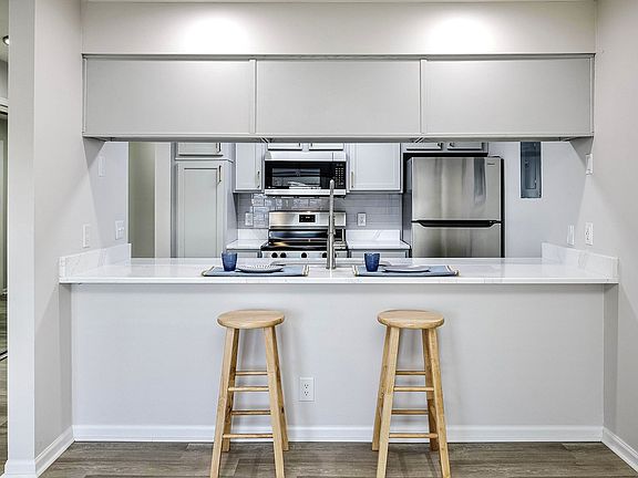 2nd image of 510 Surfside Dr #113