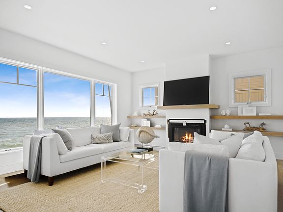 2101 Fairfield Beach Road