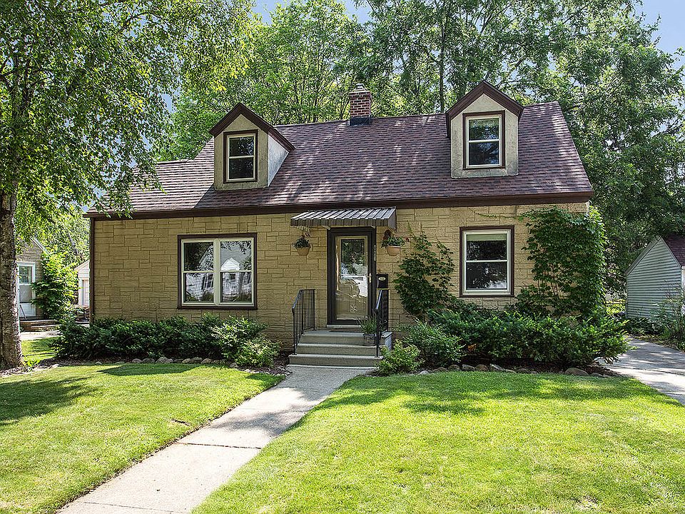 Welcome to 720 Park St! 