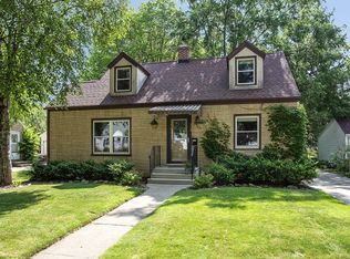 720 Park St, Green Bay, WI 54303