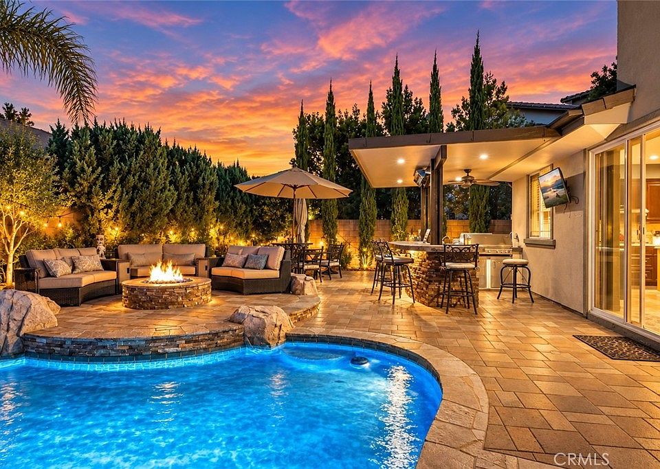 1st image of 46388 Canyon Crest Ct