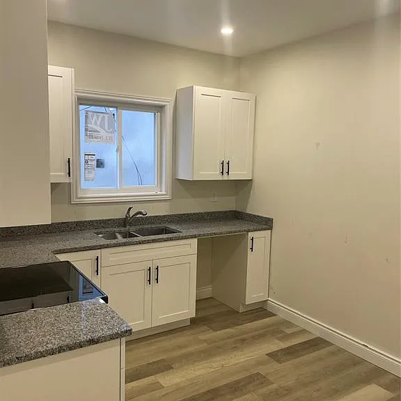 645 Janette Ave #A — Photo 6