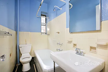 Rented by (Legacy) Elegran