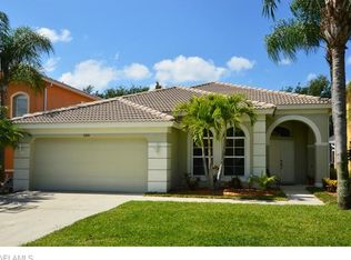 8404 Laurel Lakes Blvd, Naples, FL 34119