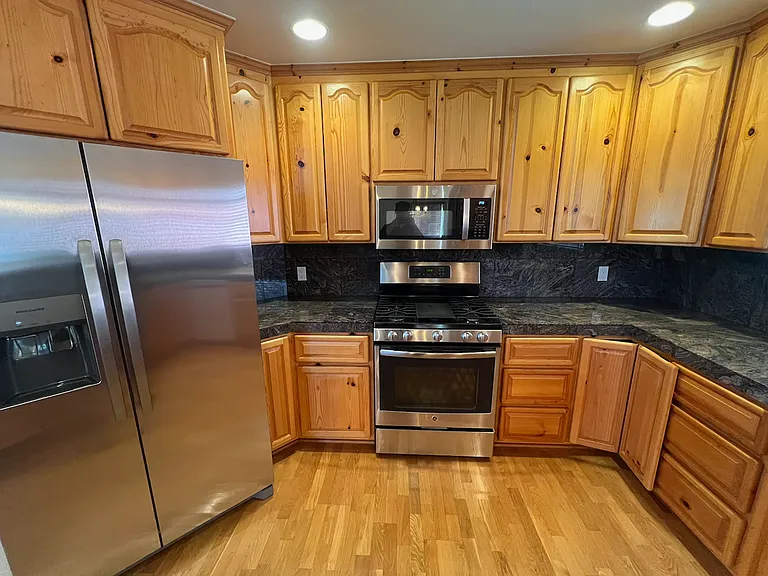 928 Northwood Blvd #9 — Photo 4
